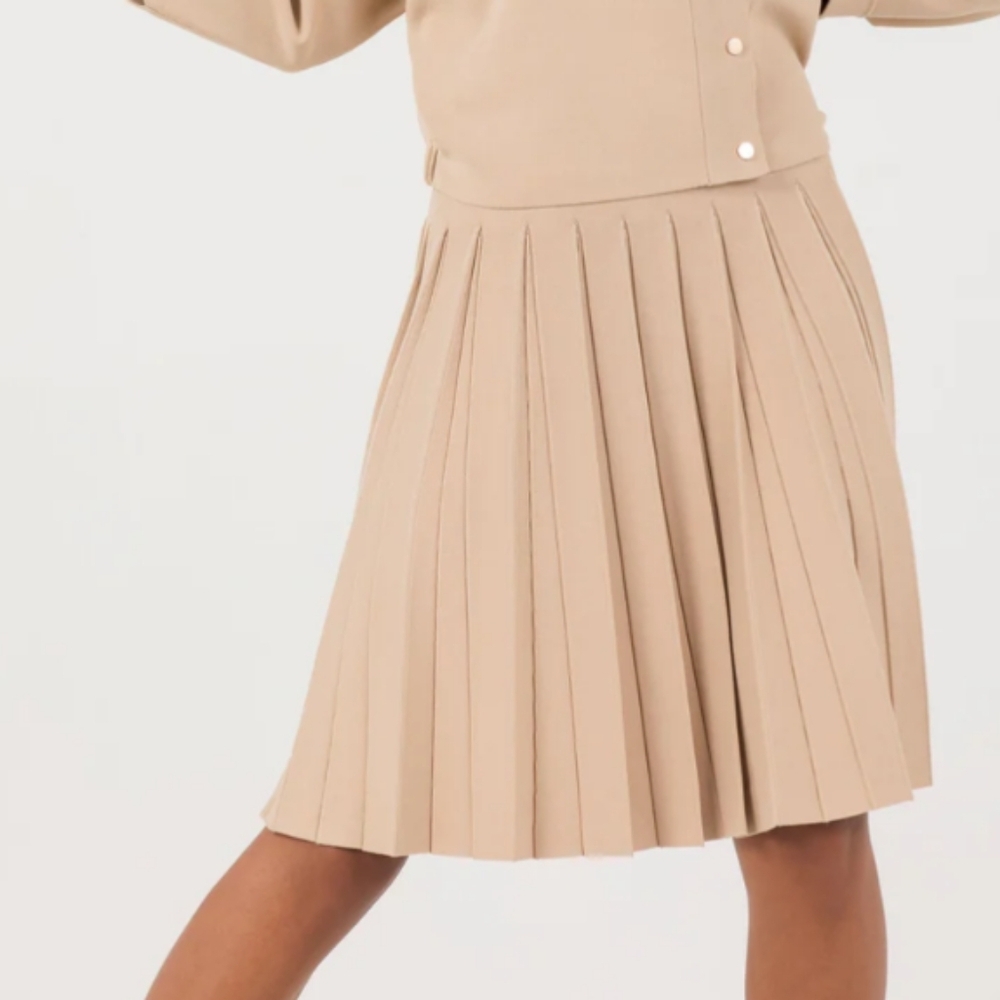 Aleeza Paris Pleated Skirt Women's Medium Mocha Tan Skirt